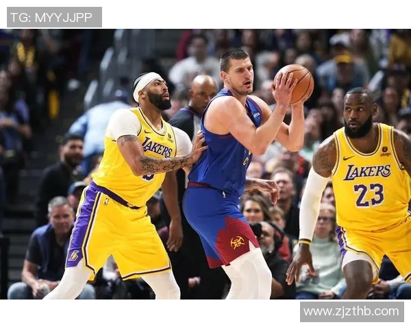 2005年NBA季后赛精彩对决76人挑战强敌活塞的激烈战况回顾